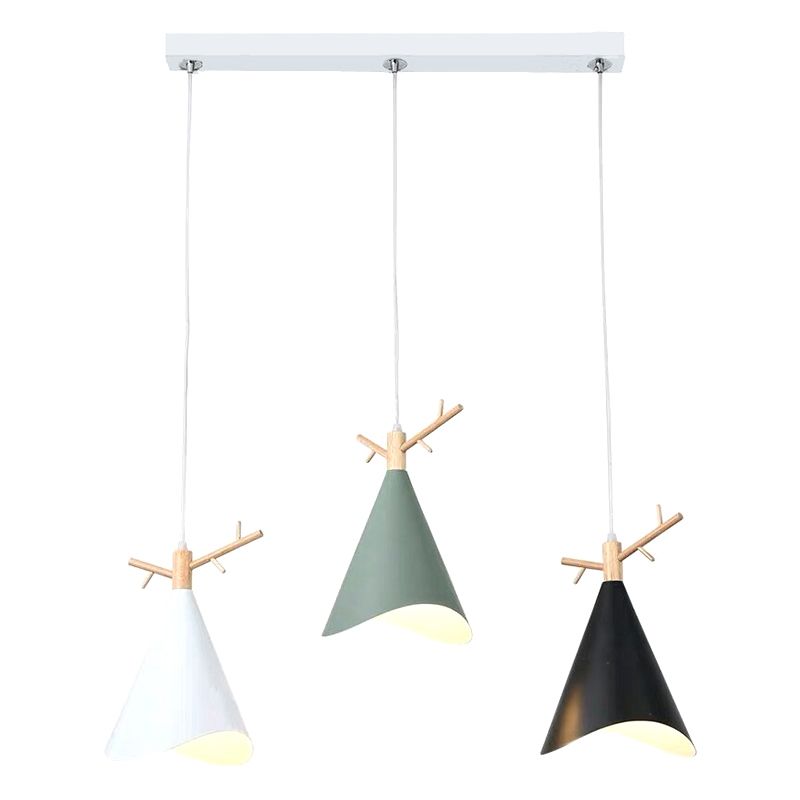 Conical Multi Ceiling Light Nordic Metal 3 Bulbs White-Wood Drop Pendant with Wavy Edge and Antler Deco