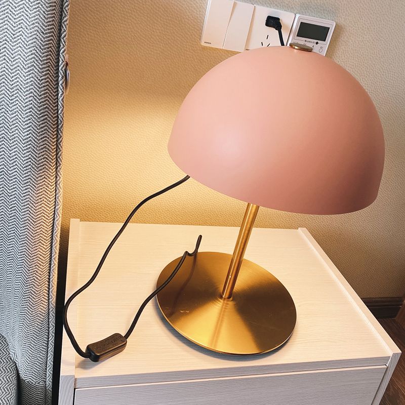 Dome Night Table Light Postmodern Metal 1-Light Bedroom Night Lamp with on-off Switch