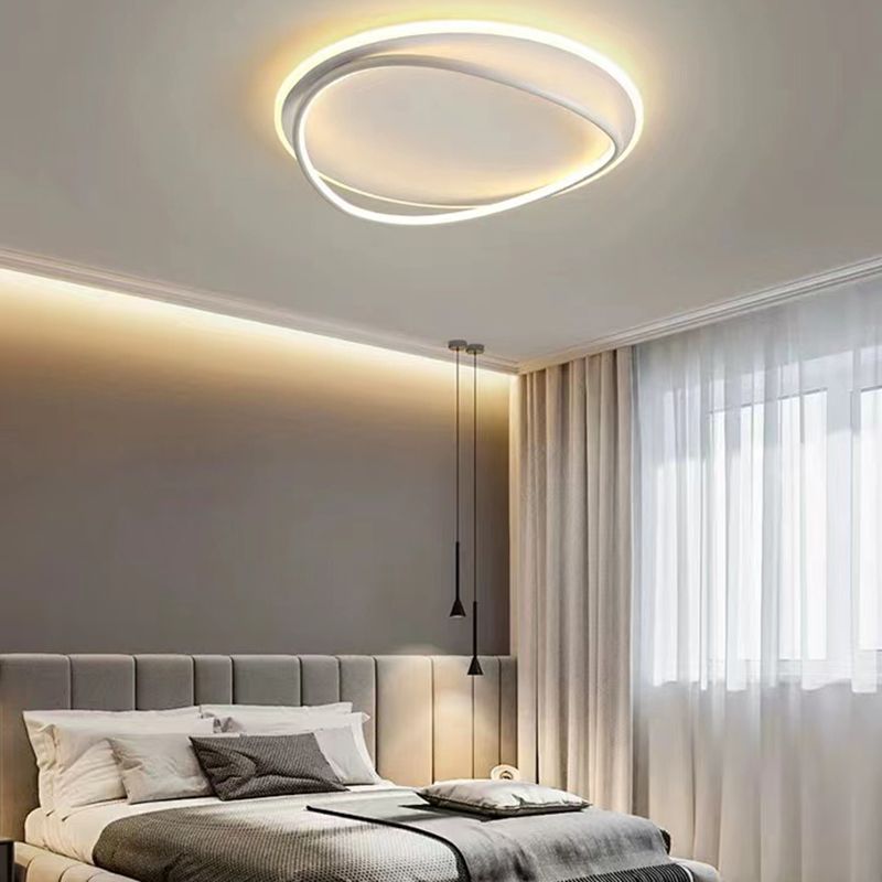 Round Shape Flush Mount Modern Style Metal 1 Light Led Flush Mount in White/Black