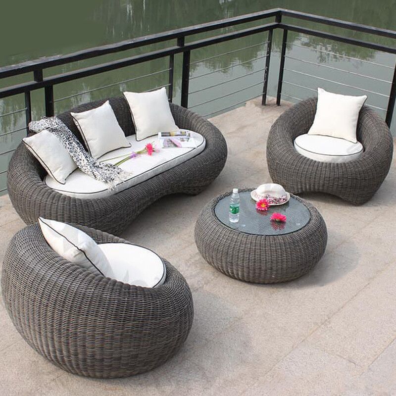 Contemporary Metal Patio Daybed Water Resistant and UV Resistant Patio Daybed