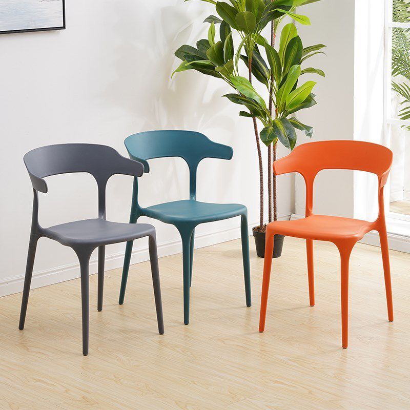 Scandinavian Coffee Shop Stacking Arm Chair Matte Finish Plastic Dining Chair