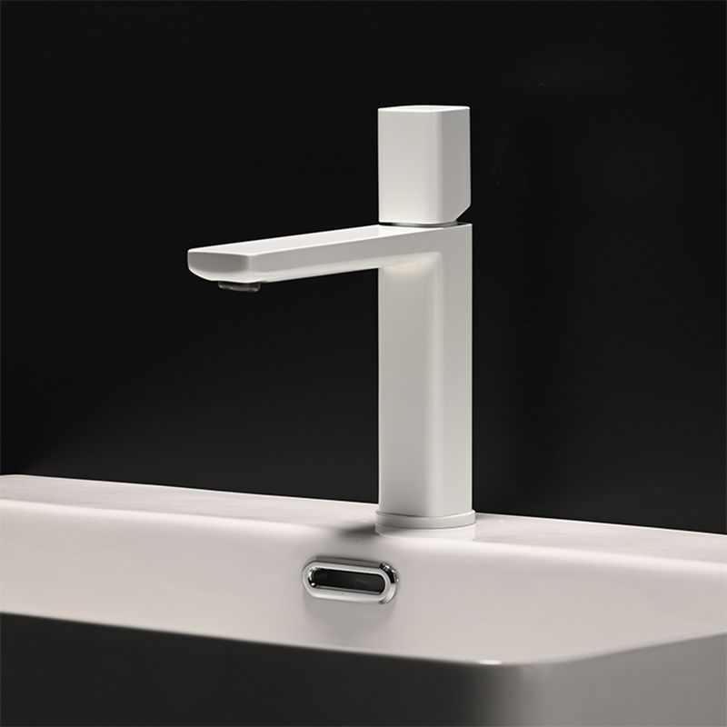 Contemporary Centerset Faucet Lever Handles Single Hole Brass Square Faucet