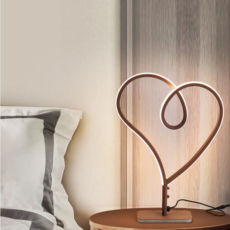 Simple LED Night Lighting Coffee Loving Heart Reading Desk Lamp with Metal Shade in Warm/White Light