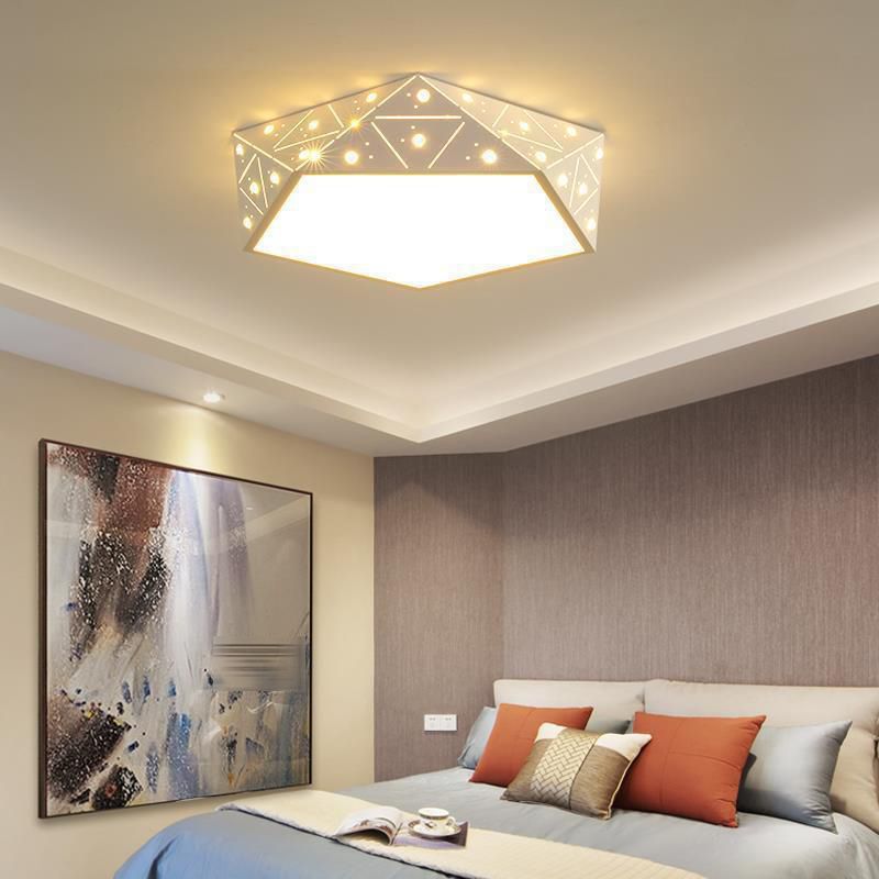 Modern Ceiling Lighting Geometric LED Flush Mount Fixture in White for Living Room