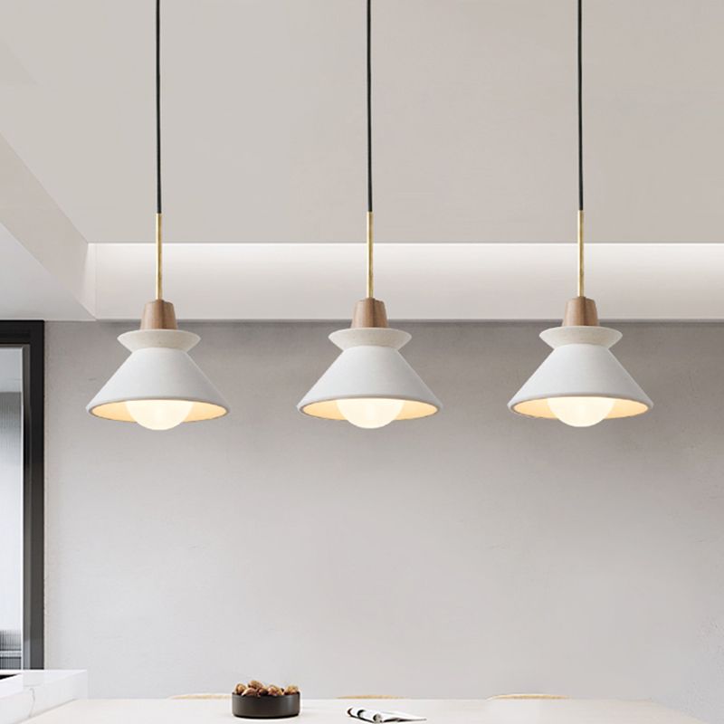 Luminaire pendentif conique blanc