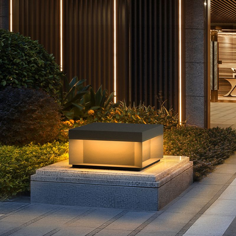 Modern Simple Outdoor Light Stainless Steel Solar Energy Pillar Lamp for Courtyard