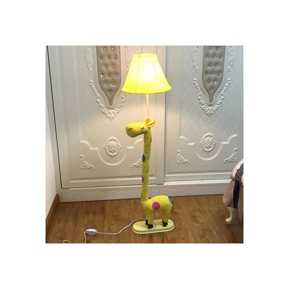 Giraffe Shaped Floor Light with Tapered Shade 1 Light Animal Fabric Floor Lamp for Bedroom