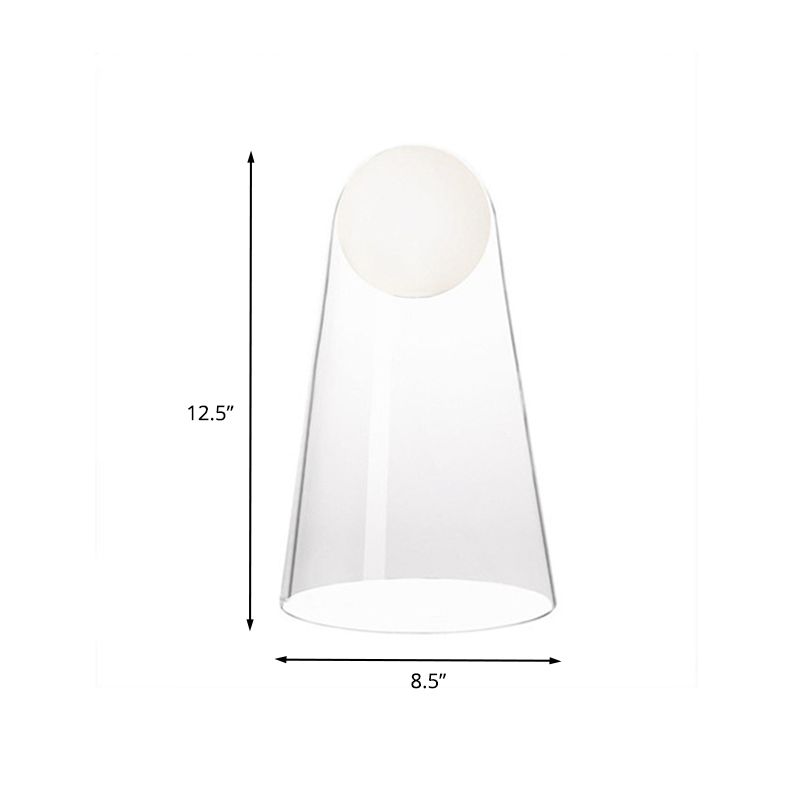 Minimalistische konische Tischleuchte klare Glas -LED -Nachtlampe mit Modo Schatten im Inneren