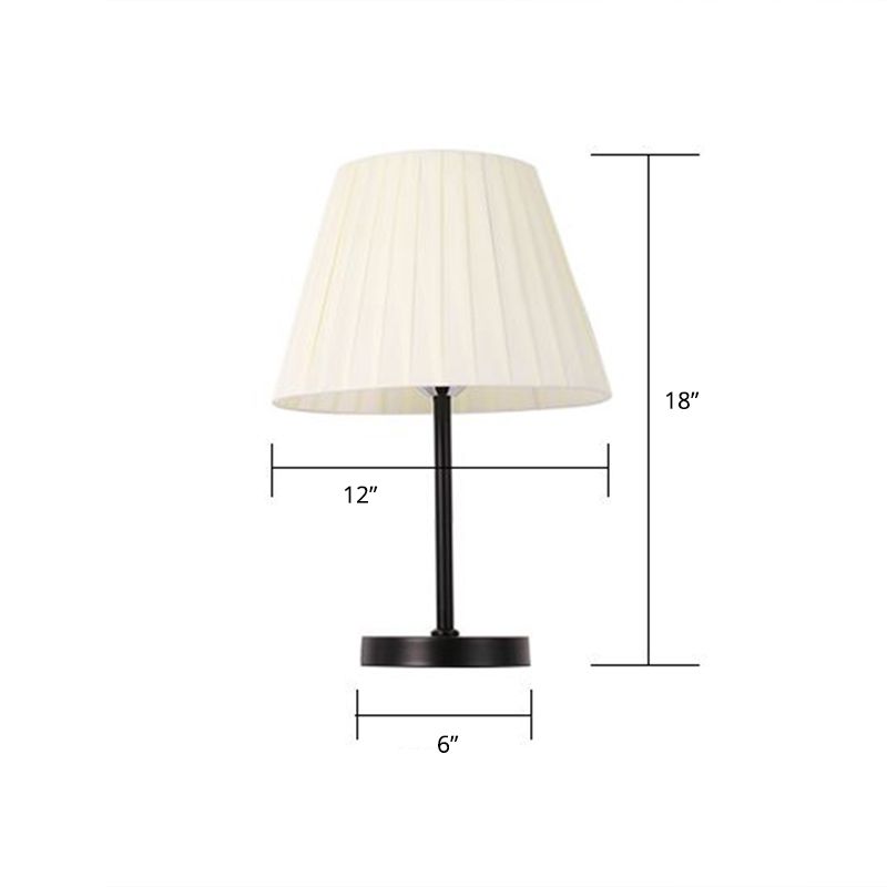 Lámpara de mesa cónica de tela plisada Estilo simple 1 luz de noche de bombilla para la cama