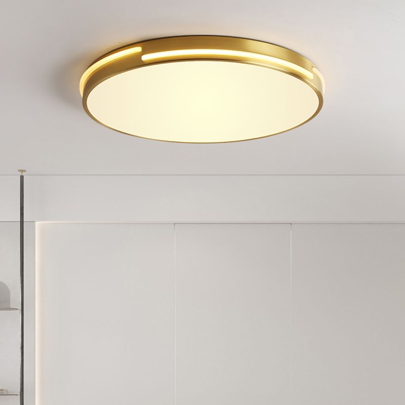 Metal Round Shade Flush Ceiling Light Modern Style 1 Light Flush Mount Fixture in Brass