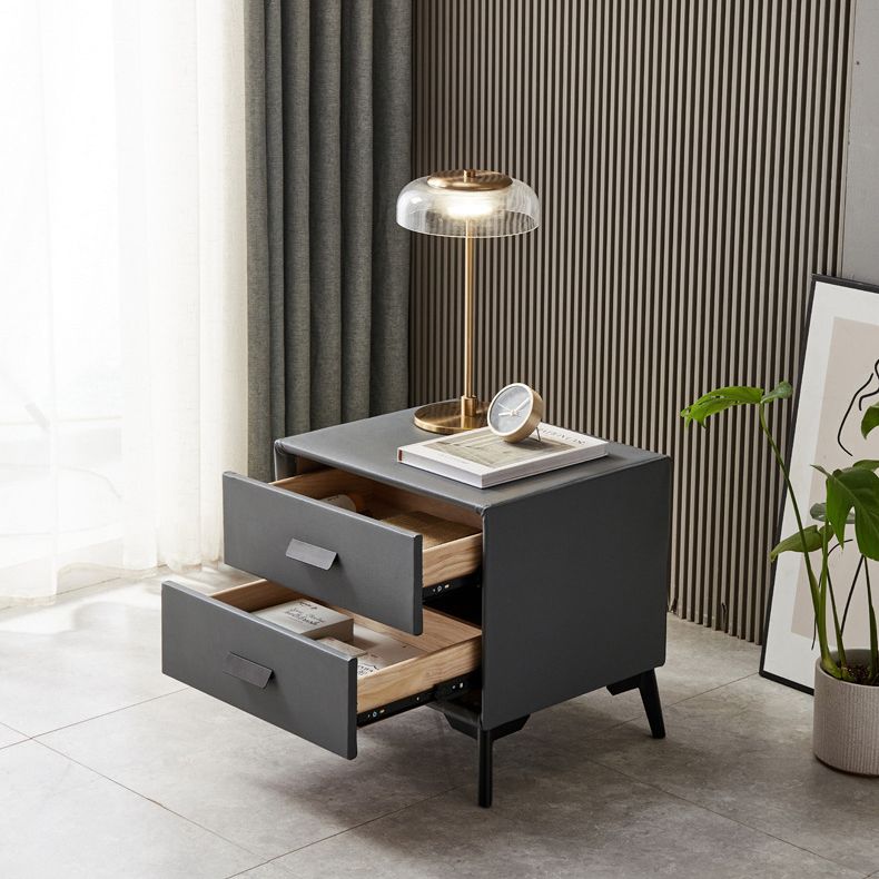 Modern Bedside Cabinet Solid Wood Accent Table Nightstand for Bedroom