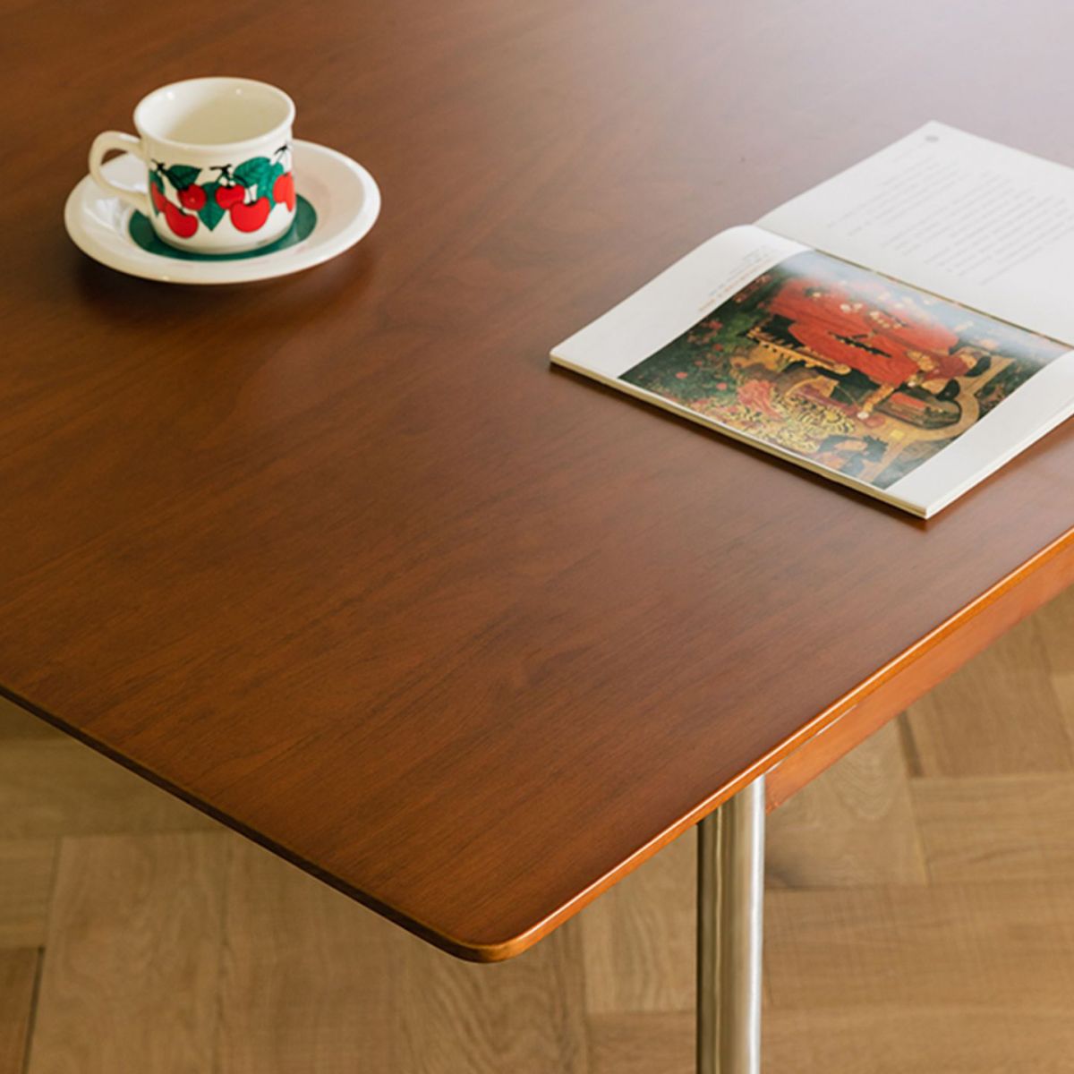 Minimalistische keukenbruine eettafel rechthoekige vorm vaste houten eettafel met 4 potenbasis