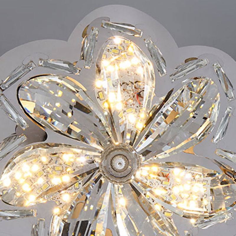 Modern Flower-Shaped Flush Light Fixture Crystal 1 Light Flushmount Lighting