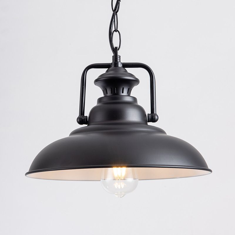 1 Light Light Light Industrial Dome Shade Metal Hanging Lamp in nero con giuntura girevole