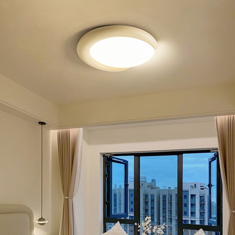 Modernism Flush Mount Ceiling Light Fixture with Resin for Bedroom