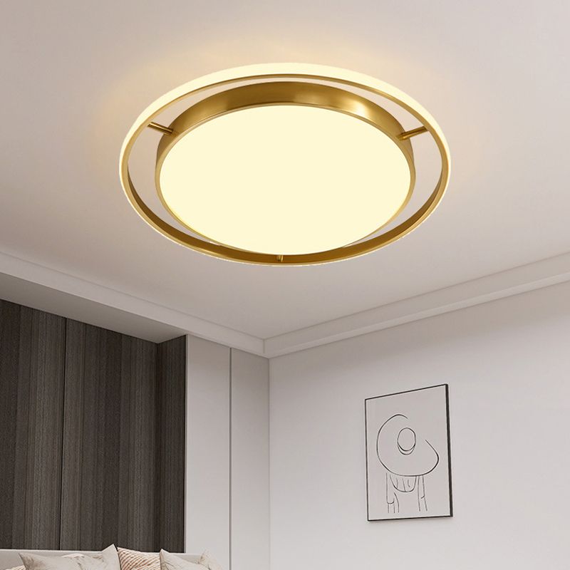 Round Flush Mount Modern Metal Flush Mount Ceiling Light in Gold