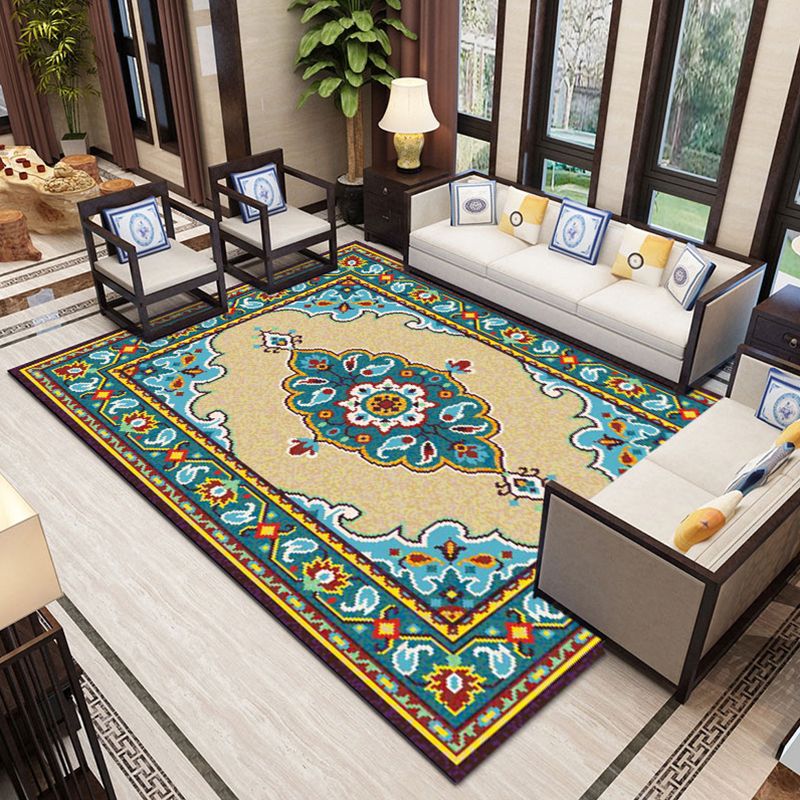 Classical Flower Pattern Rug Polyester Indoor Carpet Non-Slip Backing Area Rug for Living Room