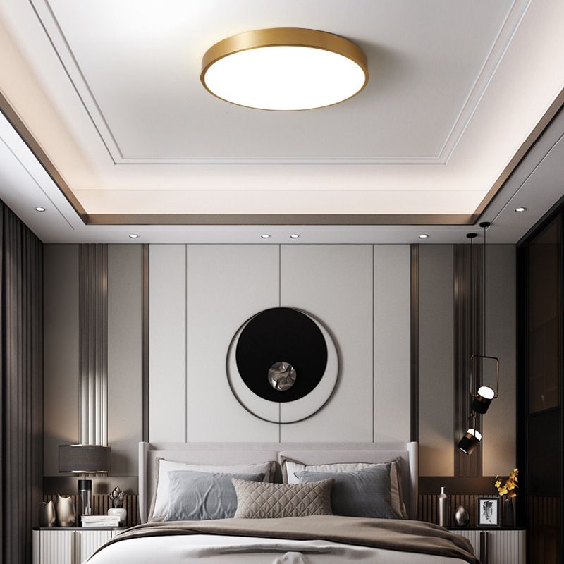 Single Golden Flush Mount Lighting Circle Metal Ceiling Light for Bedroom