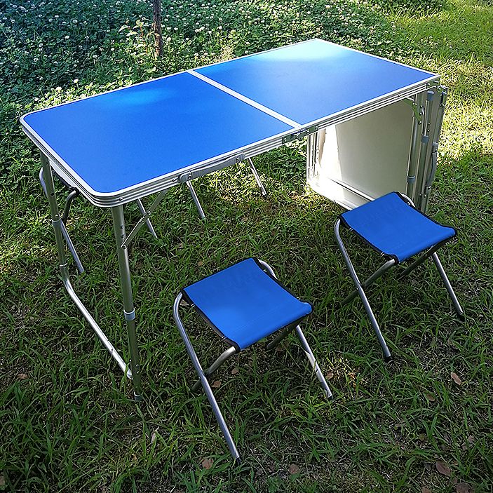 Plastic Contemporary Camping Table Matte Finish Foldable Patio Table