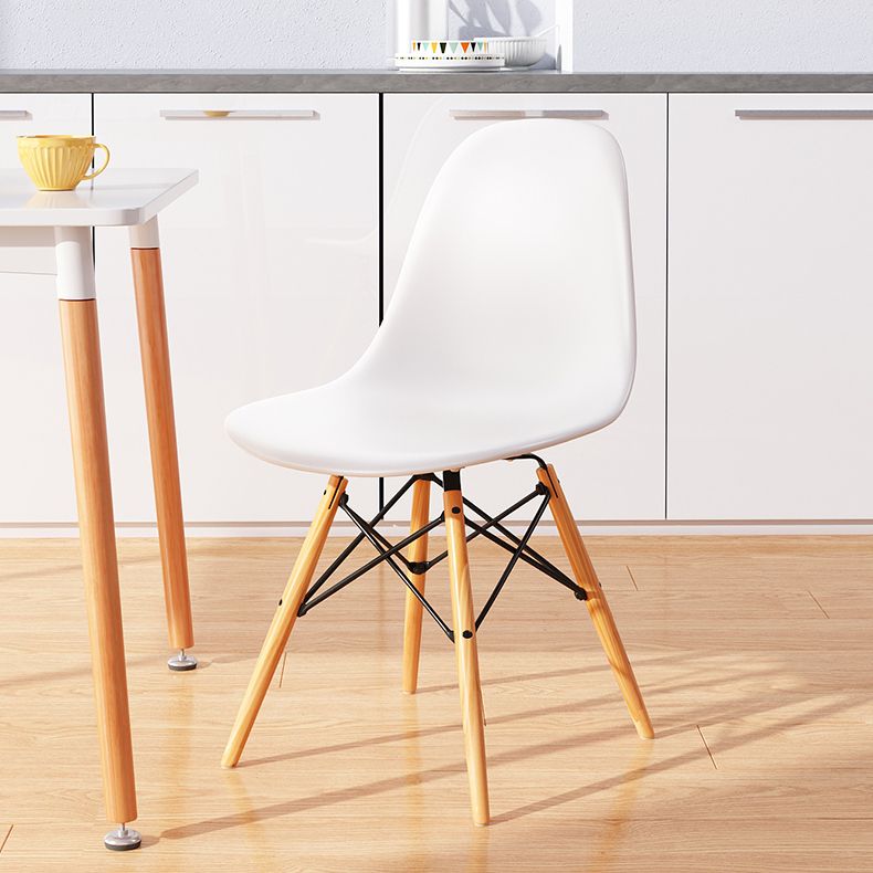 Kitchen Plastic Dining Chair Multicolor Side Chair Set with Wooden Legs