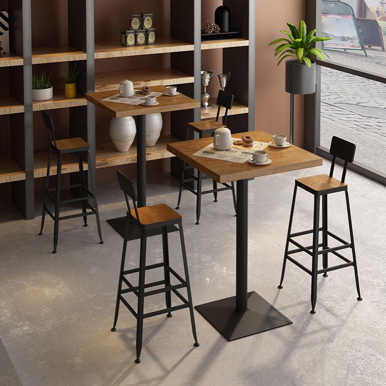 Industrial Square Hemlock Bar Esstisch Eisen Indoor -Bistro -Tisch mit Einzelpodest
