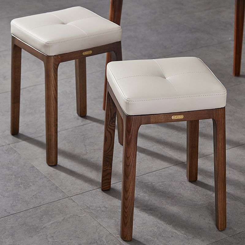 Contemporary Standard Square Leather Standard With 4 Legs for Dining Room