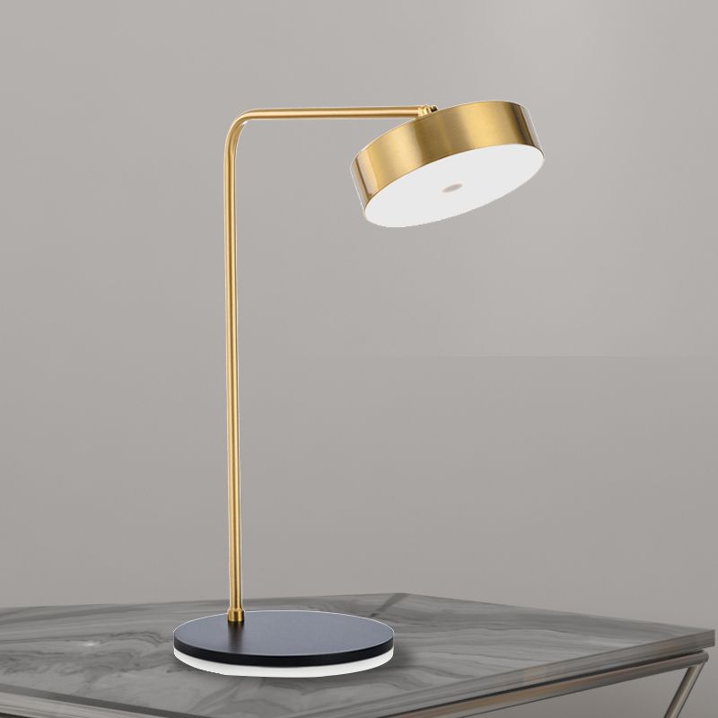 Metallic Round Shade Desk Lamp Contemporary Style 1 Light Black/Gold Desk Lighting for Bedroom