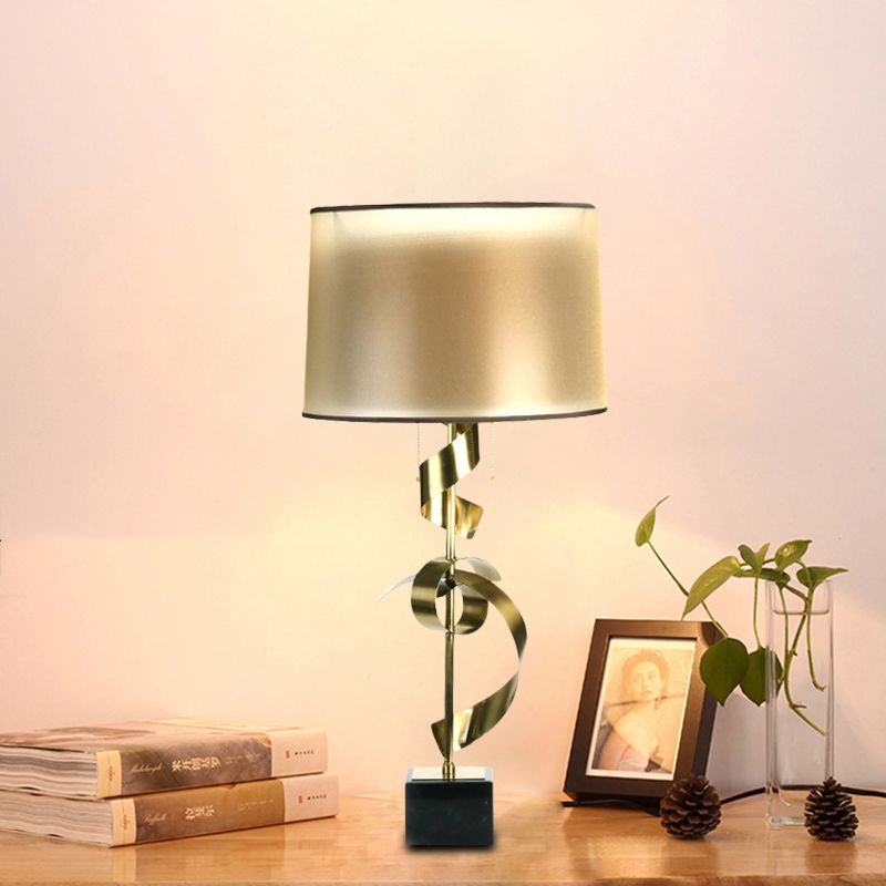 Metal Silk Ribbon Desk Light Contemporary 1-Light Gold Fabric Night Table Lamp with Pull Chain