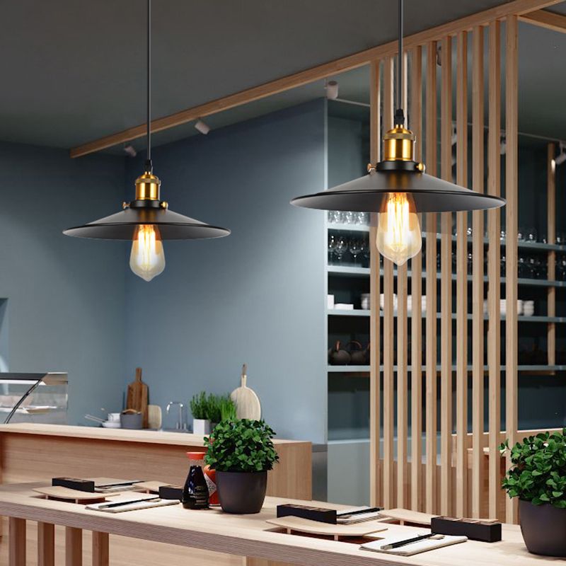 Conical Shade Iron Suspension Light Industrial Single Bulb Restaurant Hanglamp in het zwart