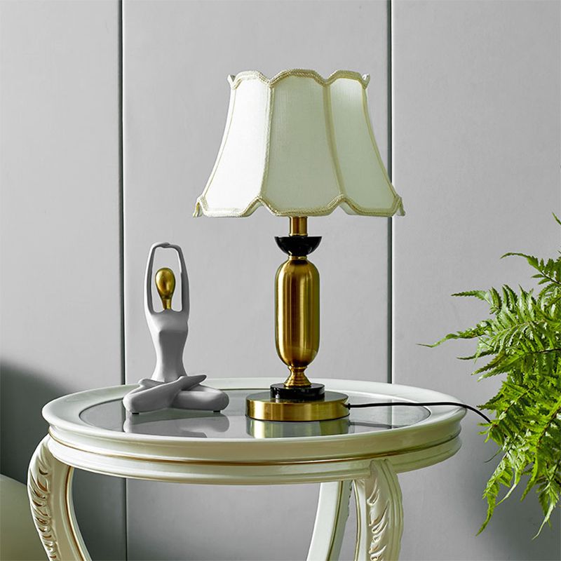 1 Light Scalloped Bell Night Lighting Traditional White/Yellow Fabric Table Lamp with Elliptical Base