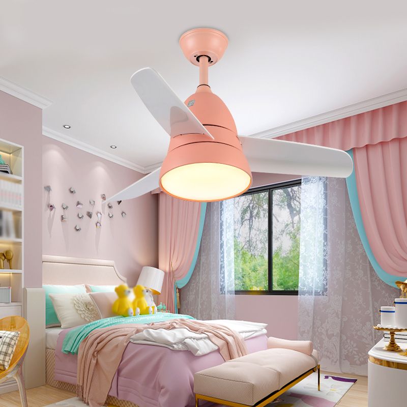 Kids Style Round Ceiling Fan Light Metal Single Light LED Flush Light for Bedroom