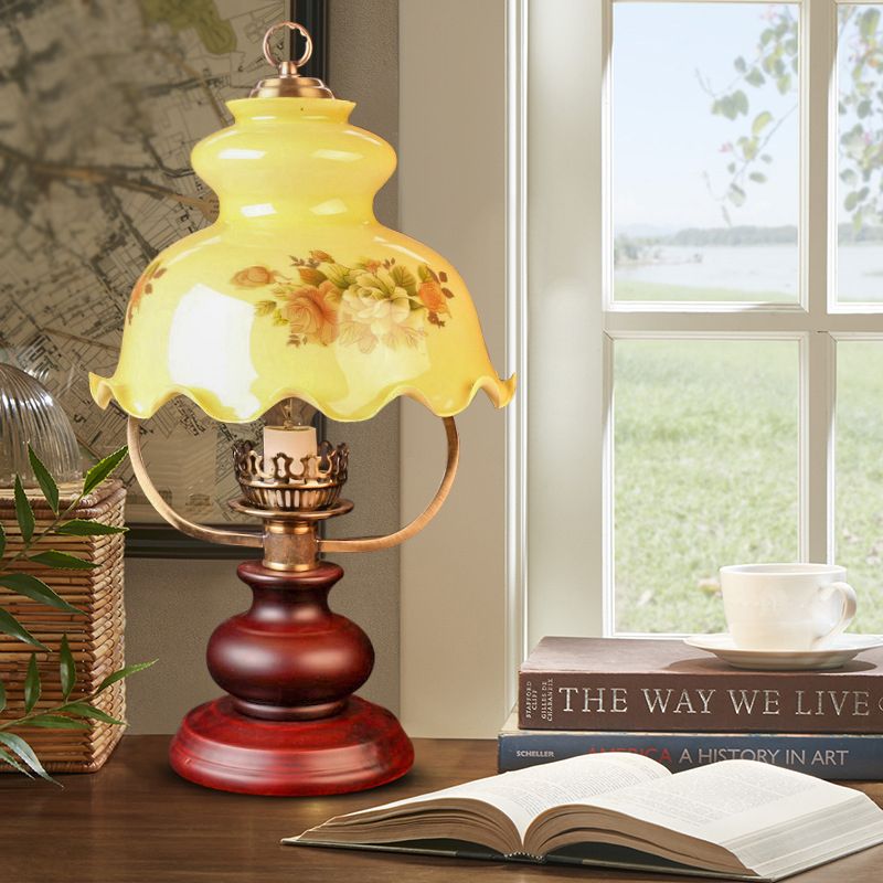 Pastoral Ruffle-Brim Gourd Night Lamp 1 Light Yellow Patterned Glass Table Lighting in Red Brown