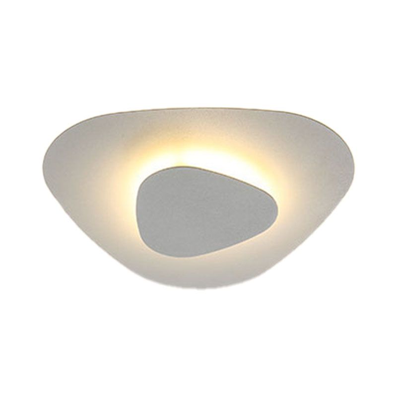 Kids Style LED Ceiling Flush Geometric Iron Flush Mount in White Finish