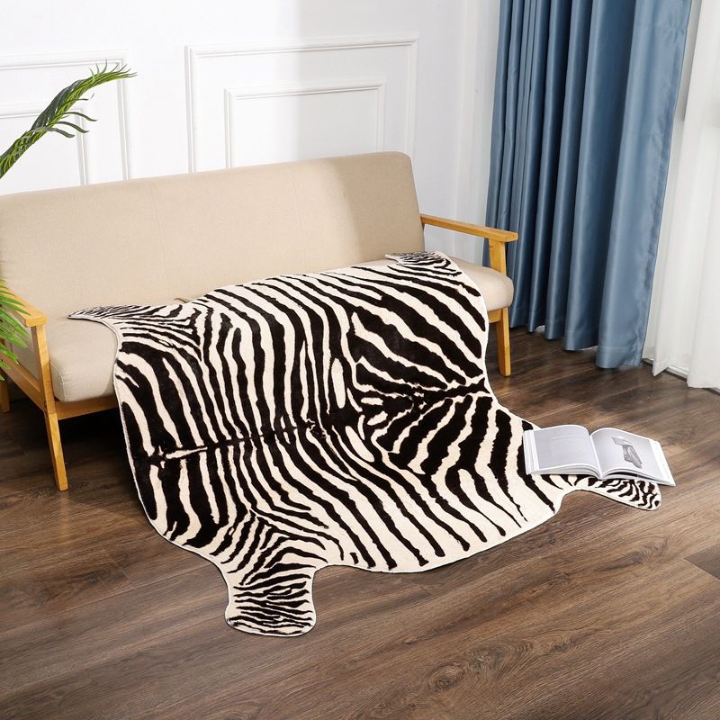 Irregular Shape Zebra Printed Rug Black Modernist Rug Polyester Washable Anti-Slip Backing Pet Friendly Carpet for Room