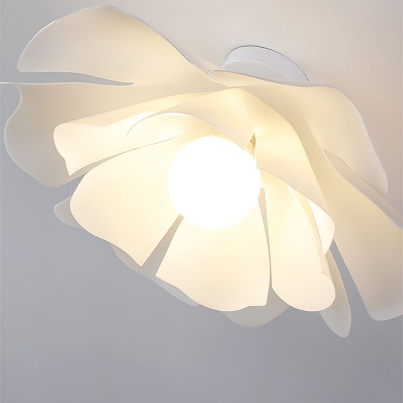 Modernism Acrylic Ceiling Light White Flush Mount Lighting for Foyer