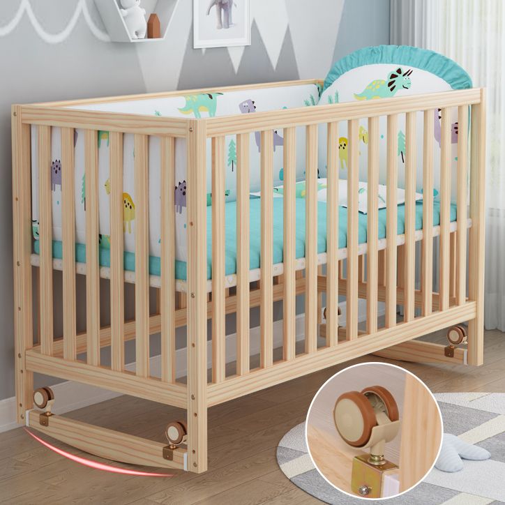 Modern Nursery Bed Solid Wood Standard Baby Crib with Casters