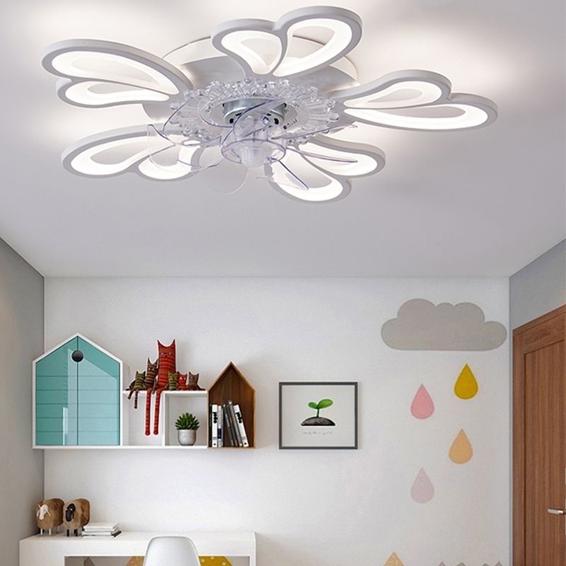 Nordic Metal Ceiling Fan Light Multi-Head Flush Mount Lighting with Plastic Fan Blade