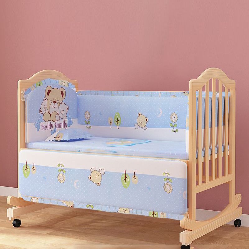 Wood Convertible Baby Crib Nursery Crib with Guardrail and Wheels