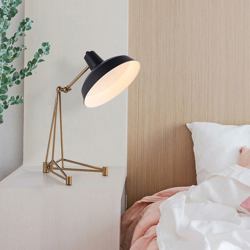 1 Head Bedroom Task Lighting Modern Black Night Table Lamp with Domed Metal Shade