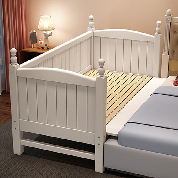 Pine Convertible Crib Scandinavian Nursery Crib with Guardrail