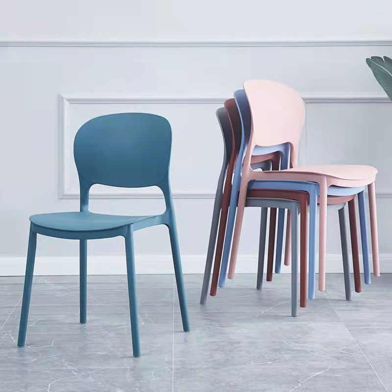 Scandinavian Restaurant Stacking Side Chair Matte Finish Plastic Dining Chair