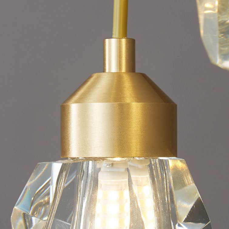 Lampe suspendue à suspension minimaliste Black-Gold en forme de gemme avec une nuance de cristal pour le restaurant