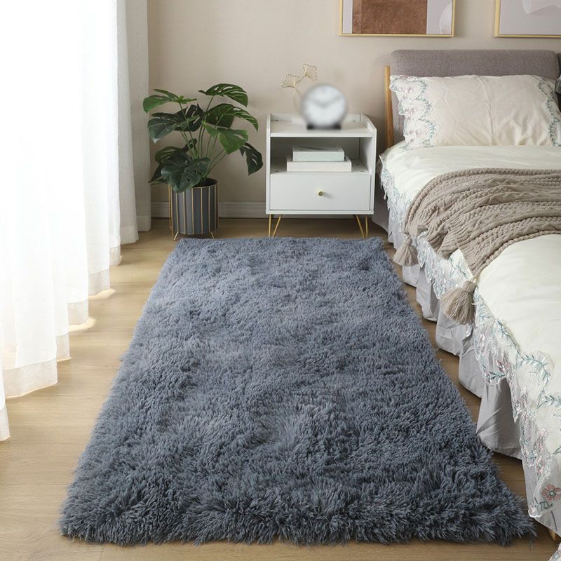 Contemporary Solid Shag Rug Polyester Carpet Non-Slip Backing Indoor Carpet for Adult's Bedroom