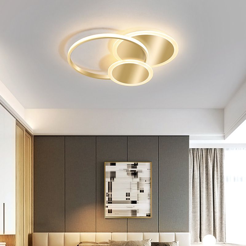 3-Light LED Flush Mount Modern Metal Circle Ceiling Mounted Fixture for Bedroom