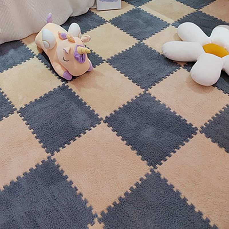 Modern Tiles and Carpet Plush Cut Interlocking Non-Skid Carpet Tiles