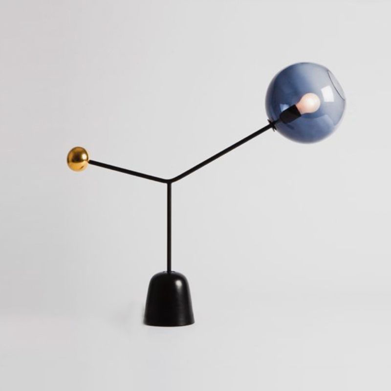 1 Head Living Room Task Light Modern Black Small Desk Lamp with Globe Blue Glass Shade