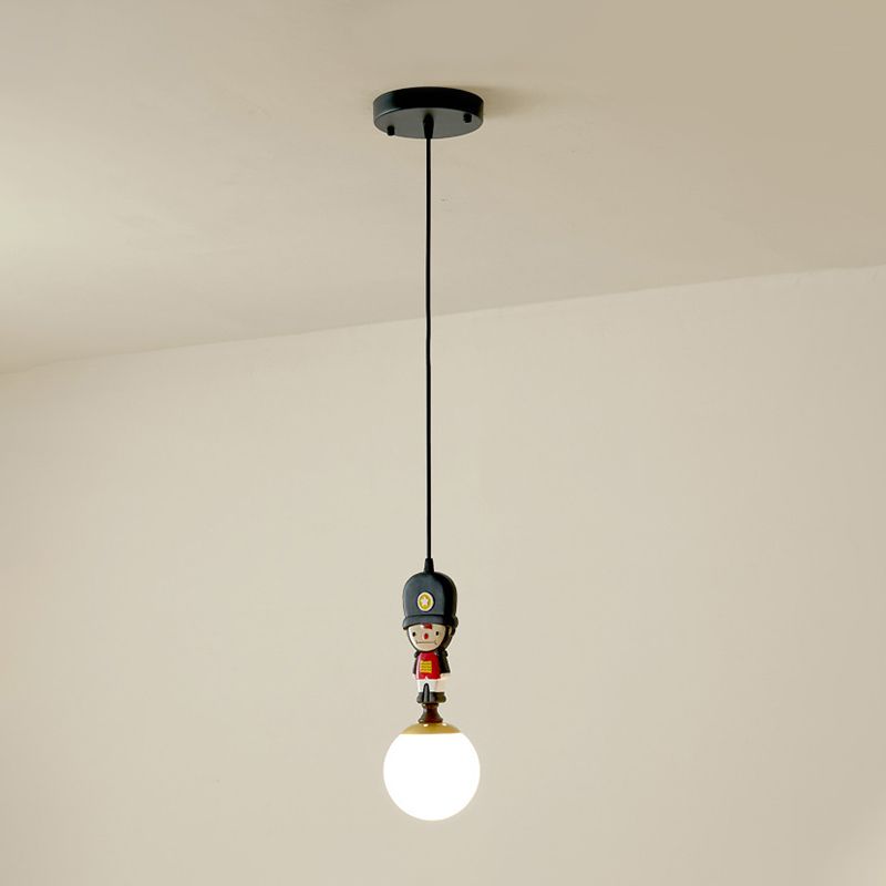 Carton de lampe suspendue en verre globe 1 tête d'éclairage de pendentif noir de tête avec décoration de soldat