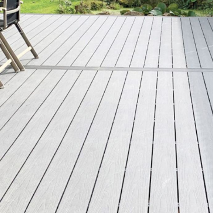 Tradition Engineered Flooring Water Resistant Wooden Floor for Patio Garden