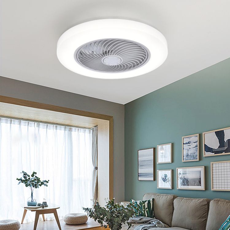 Ventiladores de techo LED blancos acrílicos en montura de lavado circular de hierro de estilo conciso moderno para dormitorio