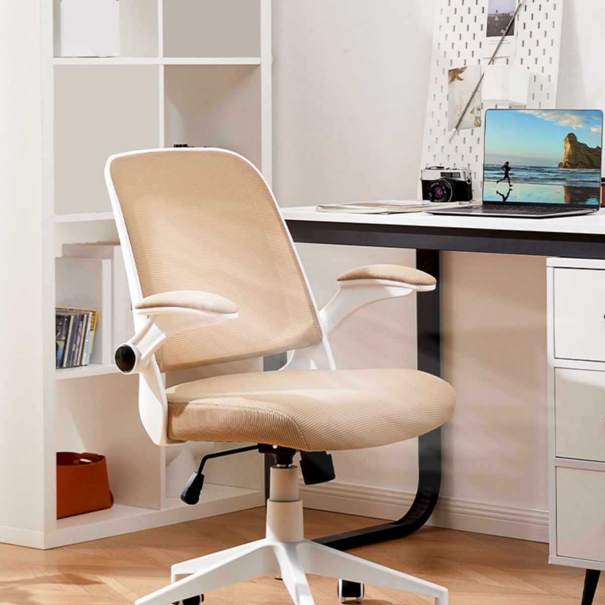 Modern Removable Arms Chair Tilt Mechanism No Distressing Ergonomic Desk Chair